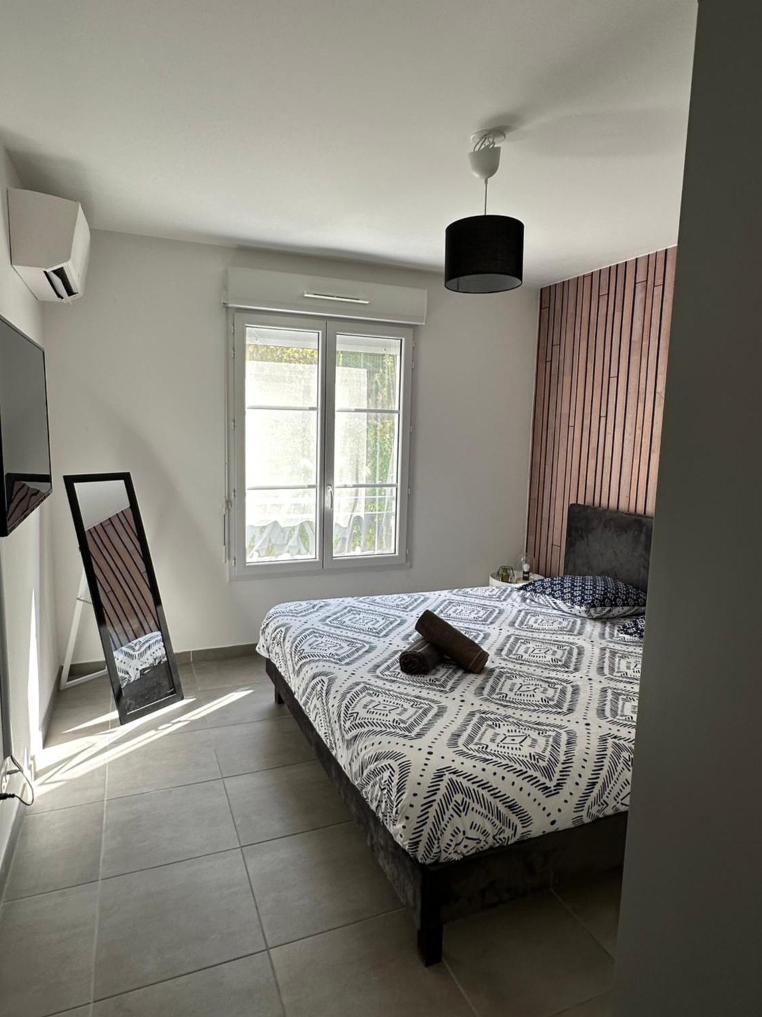 Bel Appartement Au Calme Avec Parking Menton Luaran gambar